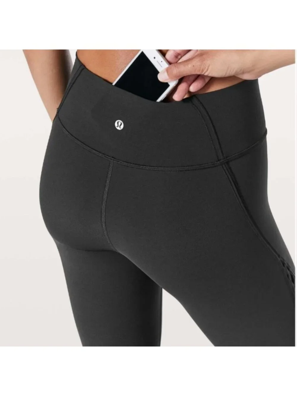 Lululemon Love Knot Crop *15